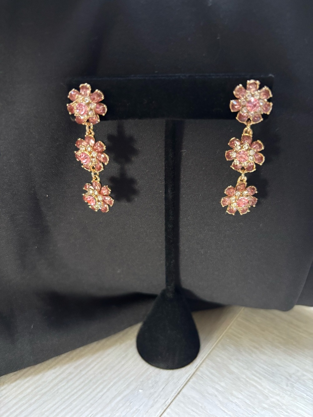Gold-Tone Pink Flower Drop Earrings. Never worn